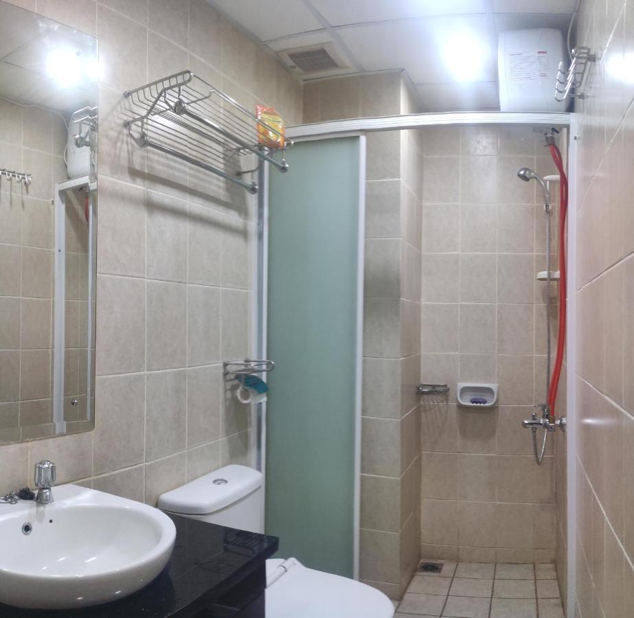 Classy! 2Br Apartment - Modern Comfort In West Jakarta Cbd Buitenkant foto